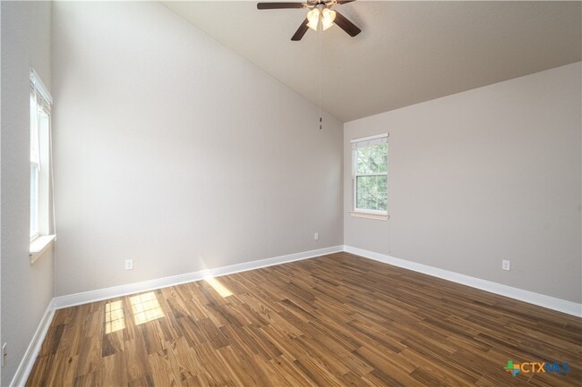 Building Photo - 3067 View Ridge Dr