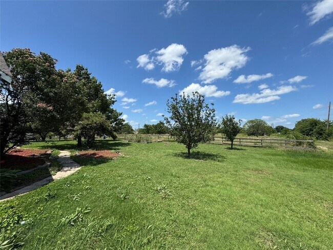 Primary Photo - 2139 Co Rd 4106