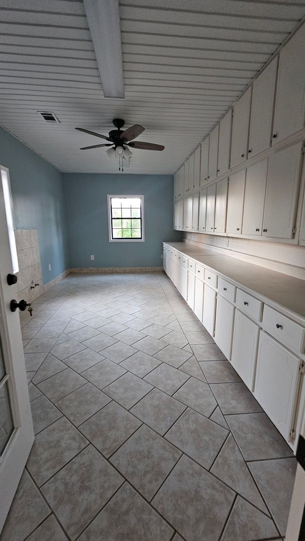 Building Photo - Beautiful 4BR 2BA home in Lakeland, GA