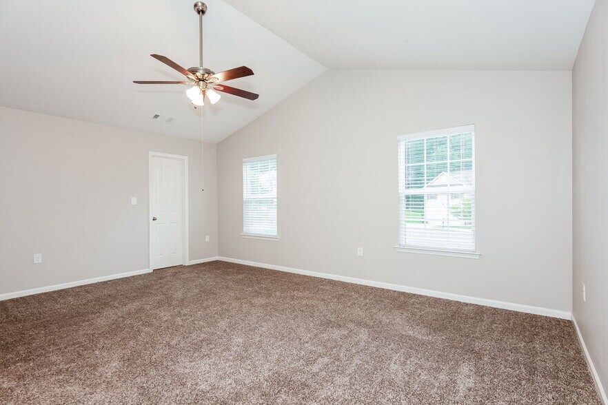 Building Photo - 4905 Broad Leaf Ct