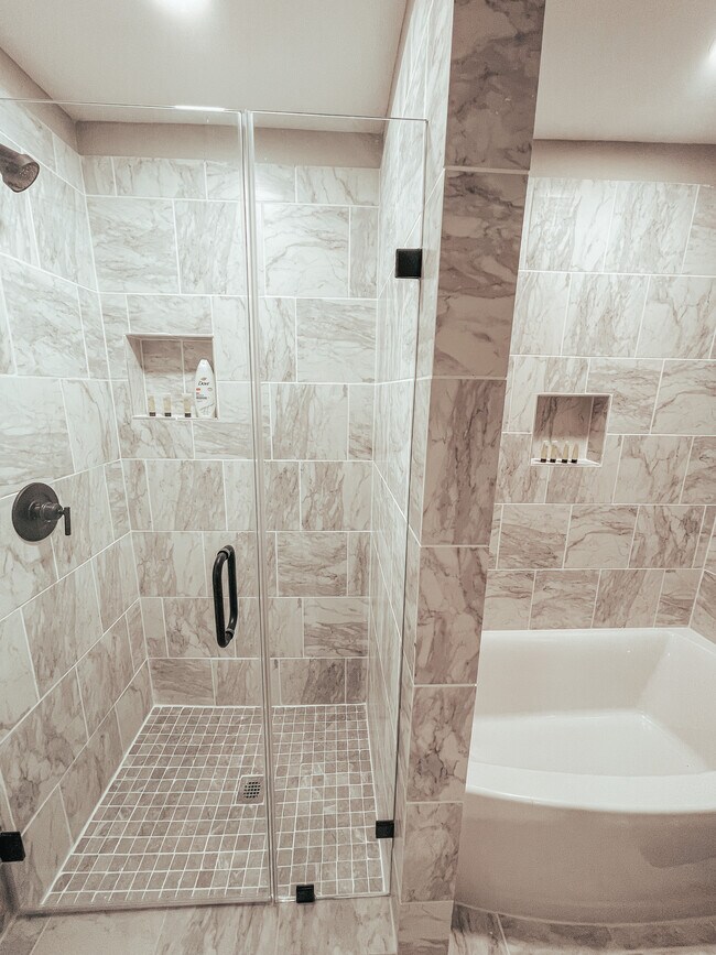 Building Photo - 5226 Perry St