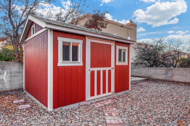 Building Photo - 9512 Rosas Ave NE