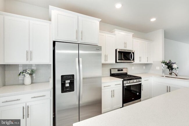 Building Photo - 3117 Laurel Hl Rd