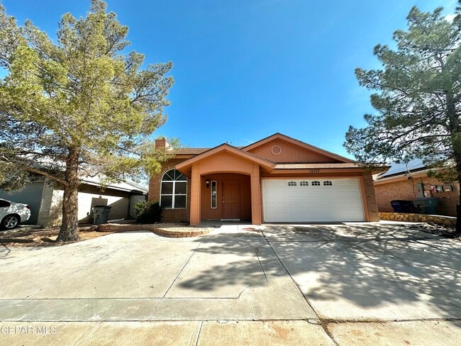 Building Photo - 12277 Red Sun Dr