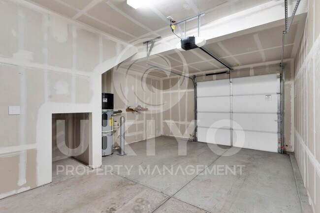 Building Photo - 588 Pawnee Ln