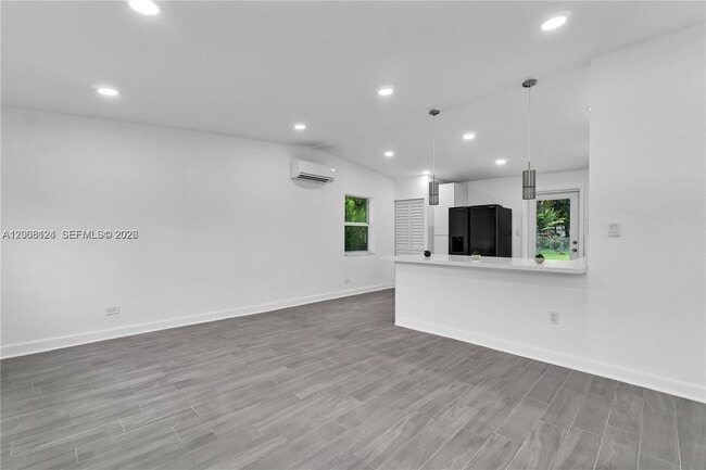 Building Photo - 1175 NW 133rd St