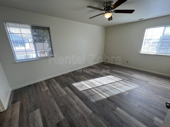 Building Photo - 3060 Ironwood Ct