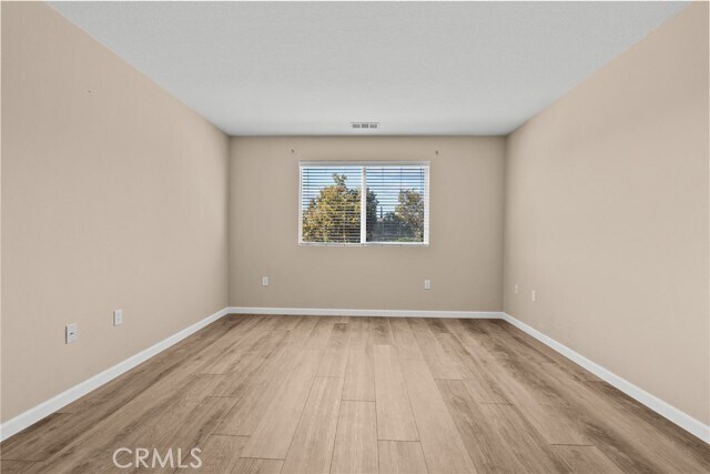 Building Photo - 9447 Hendrix Ln