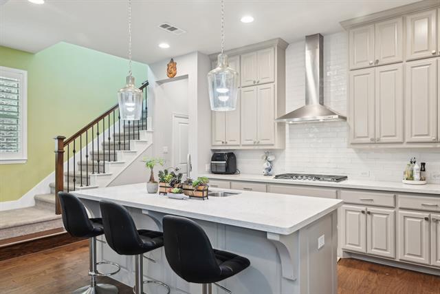 Building Photo - 6809 Royal View Dr