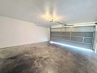 Building Photo - 314 California Dr