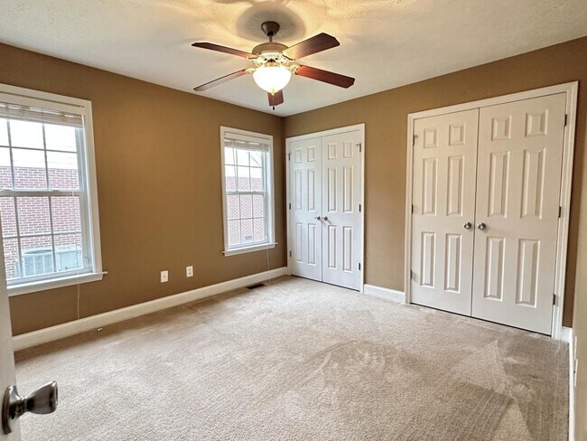 Building Photo - 2928 Prioress Dr