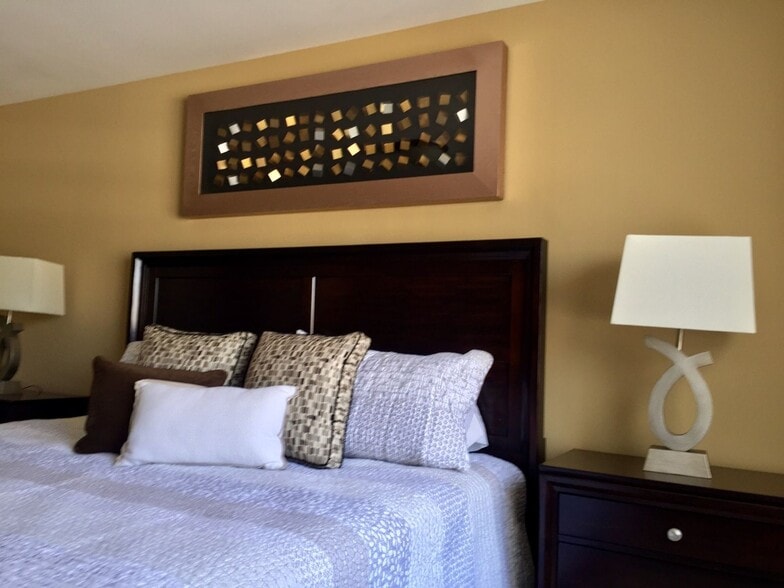 Building Photo - Embassy Place Apartments