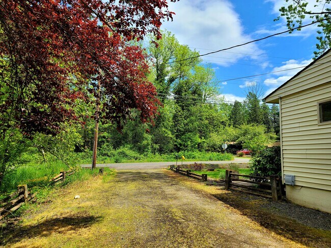 Building Photo - 11071 SE 242nd Ave