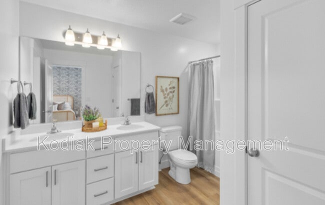 Building Photo - 234 W 925 N