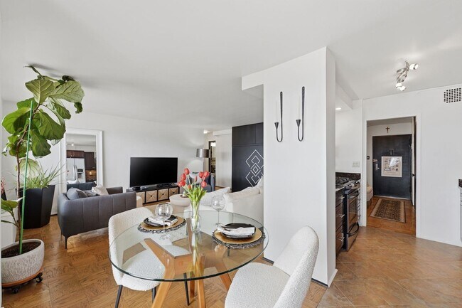 Building Photo - 6040 JFK Blvd E