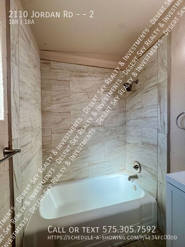 Building Photo - 2110 Jordan Rd