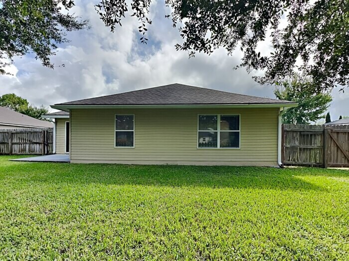 Building Photo - 167 Patriot Ln