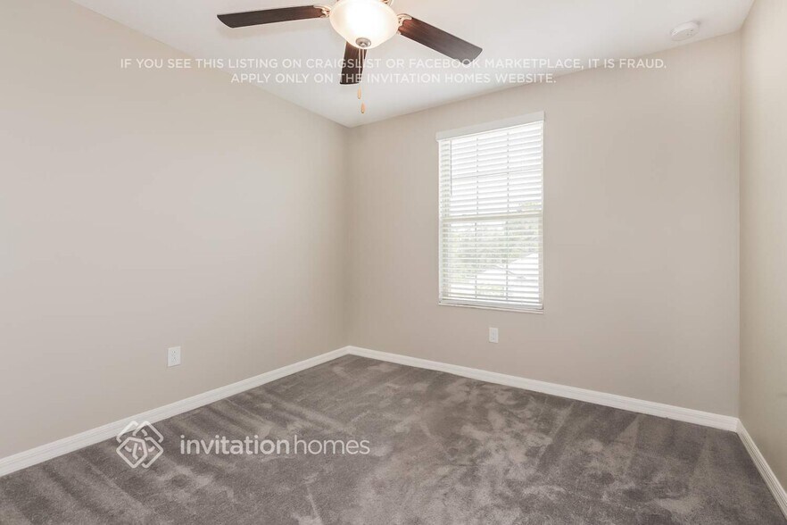 Building Photo - 15517 Miller Creek Dr