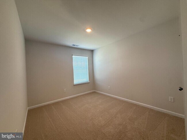 Building Photo - 345 Anconas Blvd