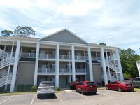 Building Photo - 5870 Longwood Dr