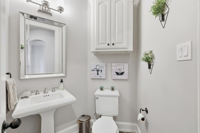 Building Photo - 7889 Steeplechase Cir