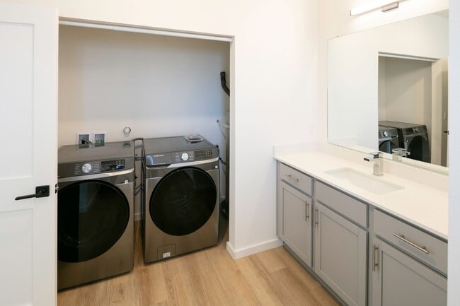 Interior Photo - El Parador