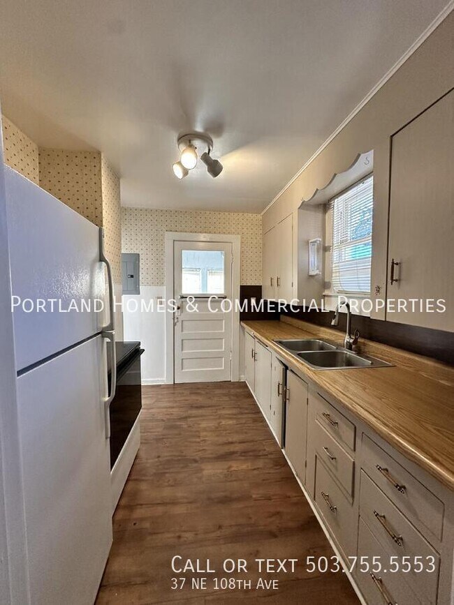 Building Photo - 37 NE 108th Ave