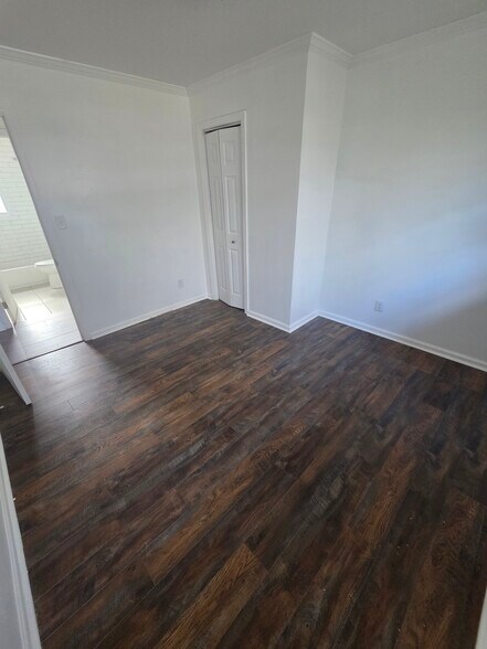 Building Photo - 26 Station Rd