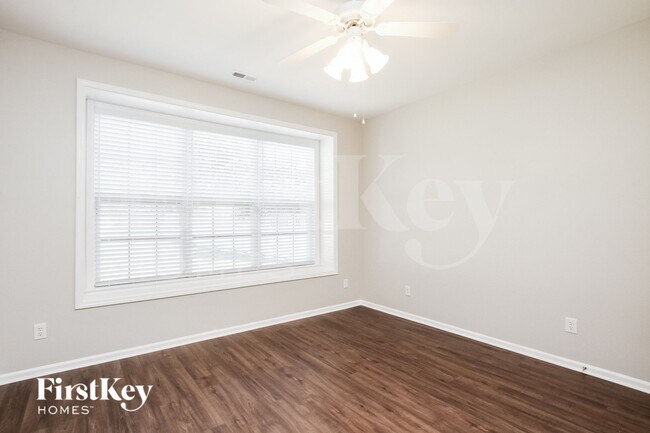 Building Photo - 813 Pinkney Pl