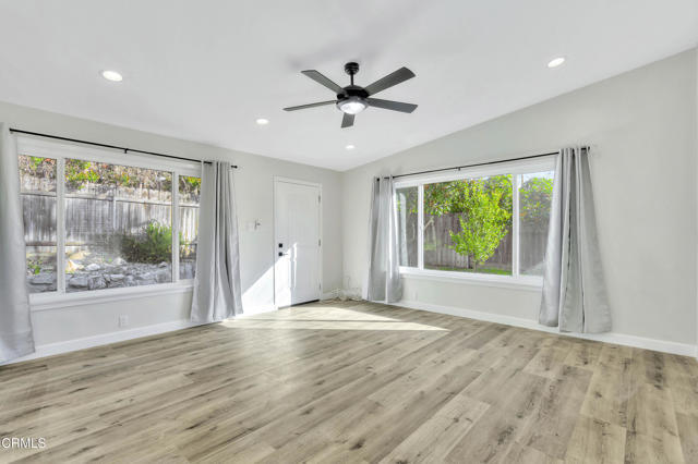 Building Photo - 827 Parkman Dr