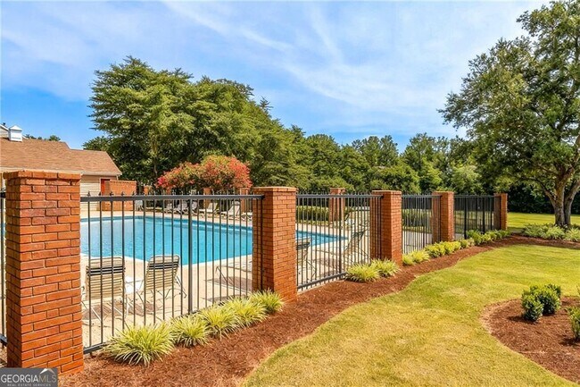 Building Photo - 218 Mill Creek Pl