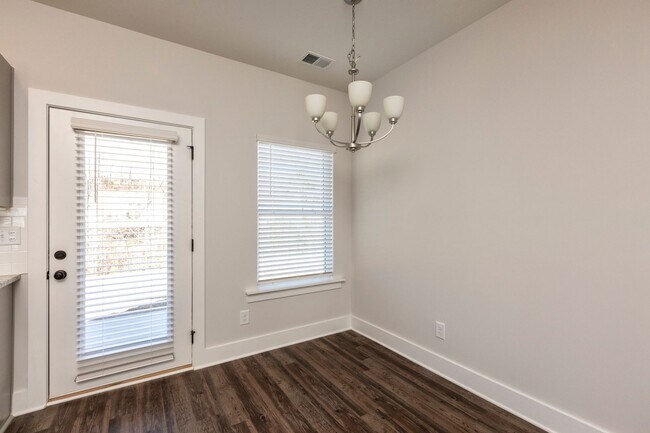 Building Photo - Single Family Home With Spacious Fenced Backyard!