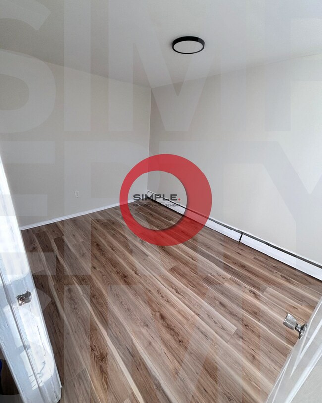 Building Photo - 343 Chestnut St