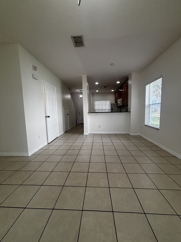 Building Photo - 10684 Savannah Wood Ct
