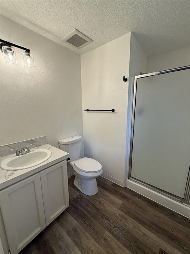 Building Photo - 1333 SW 178th Ave
