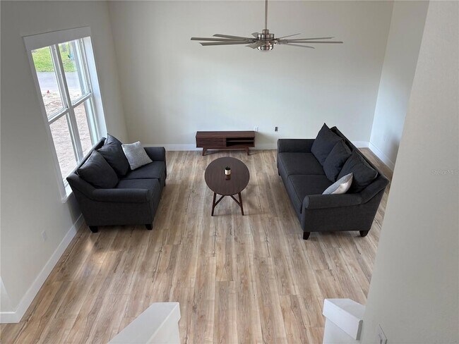 Building Photo - 14733 Sunset Dr