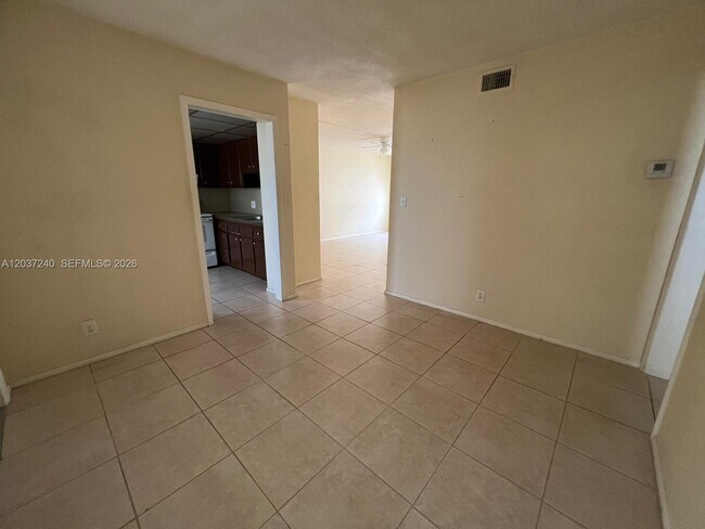 Building Photo - 1321 NW 43rd Ave