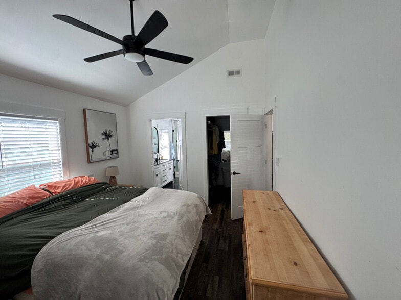 Building Photo - 8101 Freeze Rd