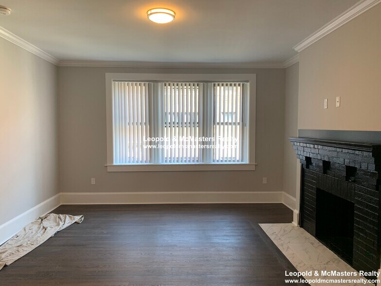 Building Photo - 130 Longwood Ave