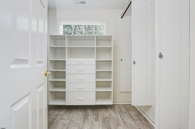 Building Photo - 113 Lighthouse Ln