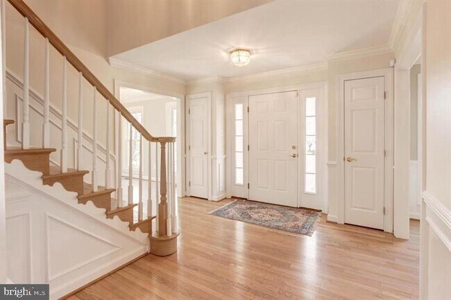 Building Photo - 14213 Floral Park Dr