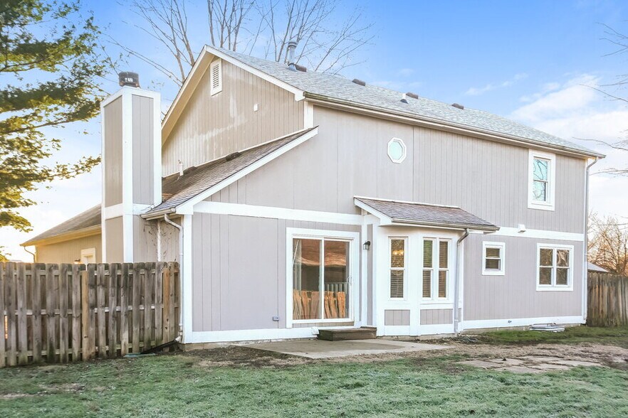 Building Photo - 656 Sunbird Cir