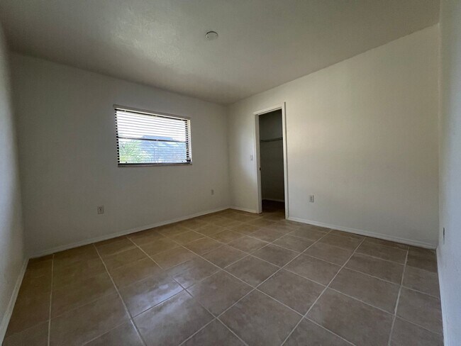 Building Photo - $1,695 ** ANNUAL ** Available 5/1/26 - Newly Renovated ** 3/2 Single Family Home (Deep Creek)