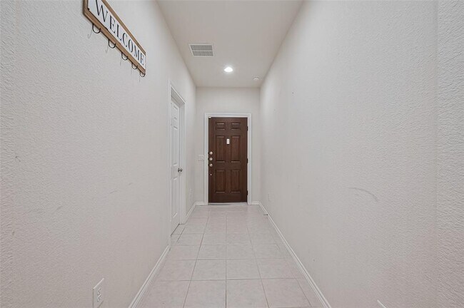 Building Photo - 6723 Widdenbrook Trace