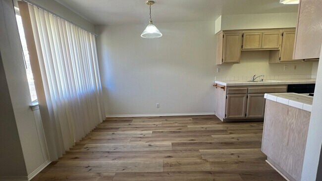 Building Photo - West Lancaster Townhouse in gated community (Marbella Villas)