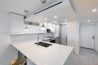 Building Photo - 2903 N Miami Beach Blvd