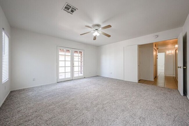 Building Photo - Charming 3-bedroom, 2-bathroom home locate...