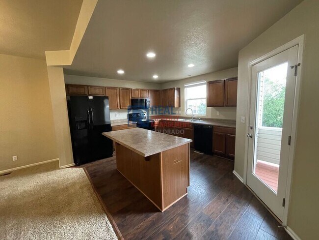 Building Photo - 2608 Stonecrop Ridge Grove