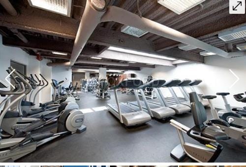 Building Photo - Myrtle Avenue