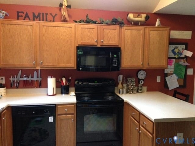 Building Photo - 1935 E Old Mountain Rd